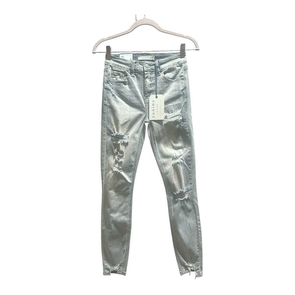 Eunina Light Wash distressed jeans size 1